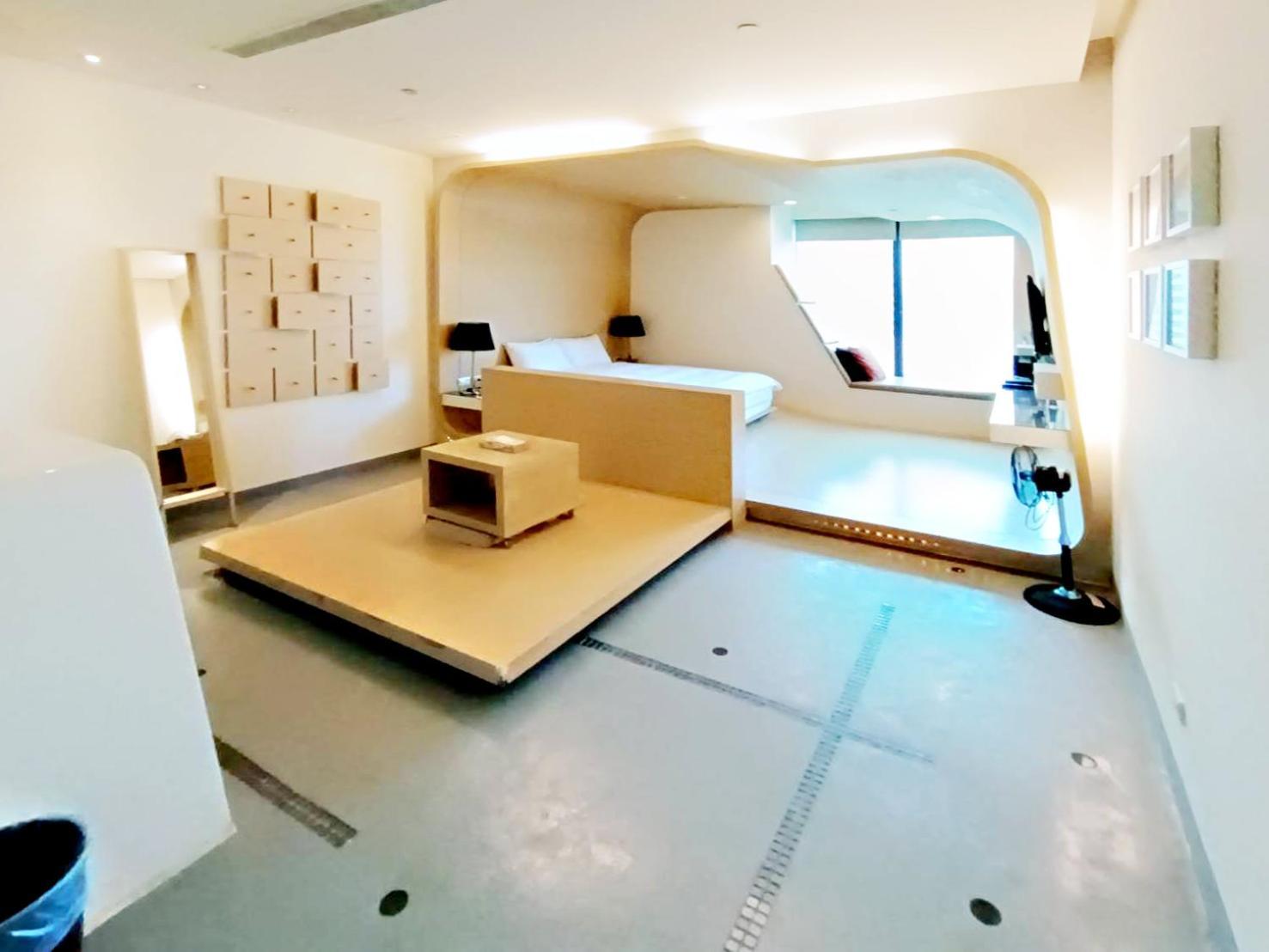 三条文旅 Apartment Kaohsiung Exterior photo