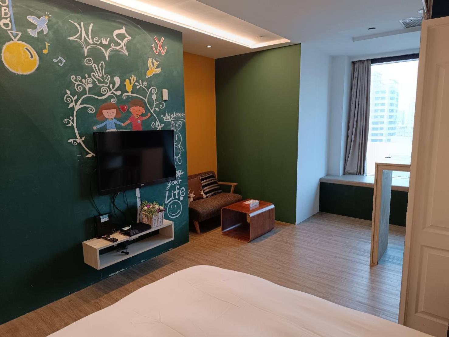 三条文旅 Apartment Kaohsiung Exterior photo