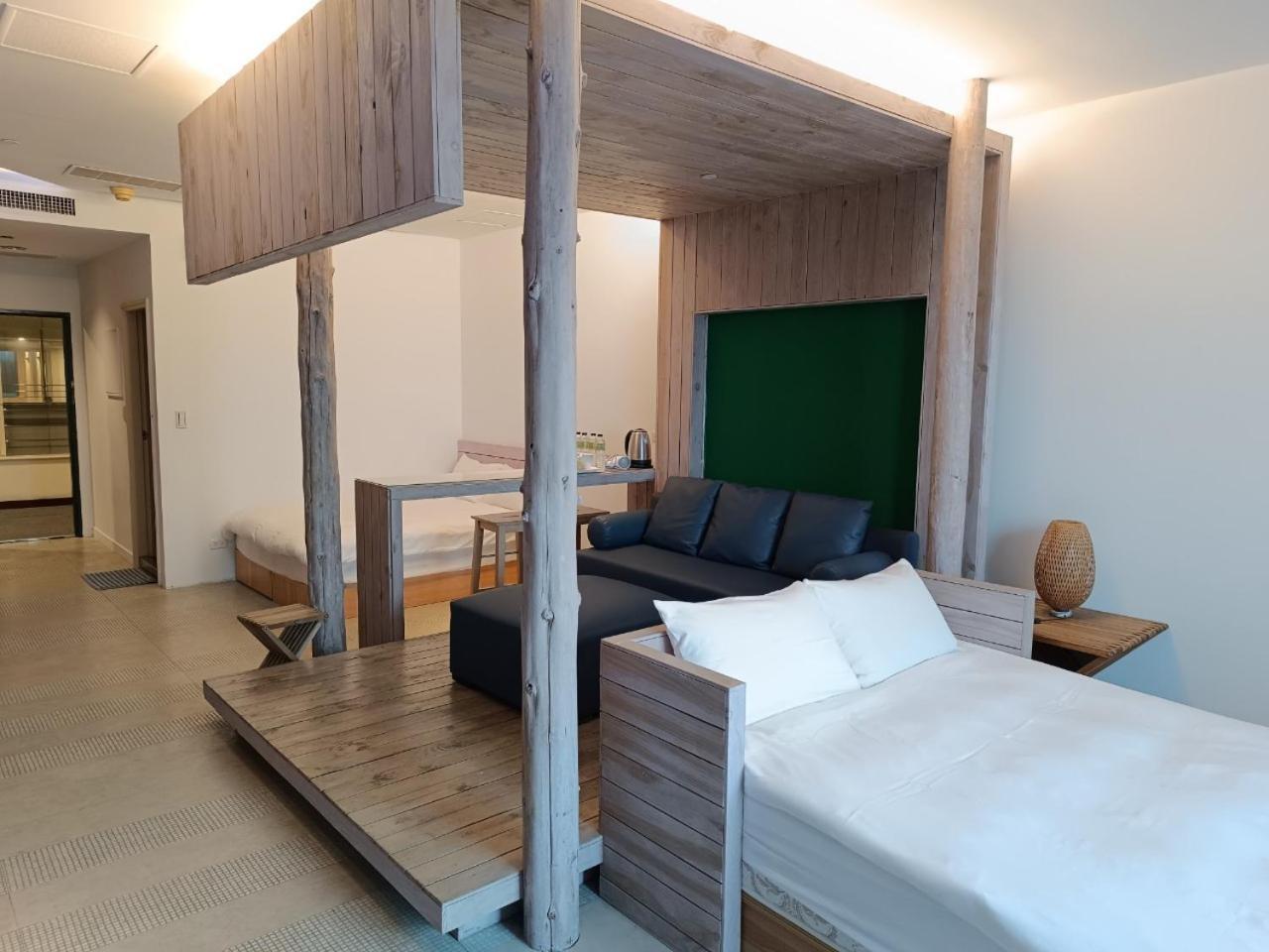 三条文旅 Apartment Kaohsiung Exterior photo